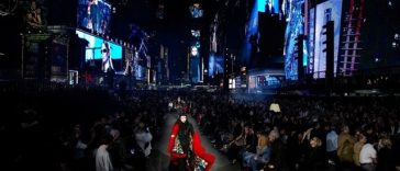 Gucci a transformat Times Square într-un podium de modă, în încercarea grupului Kering de a relansa brandul aflat în dificultate