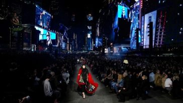 Gucci a transformat Times Square într-un podium de modă, în încercarea grupului Kering de a relansa brandul aflat în dificultate