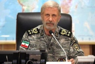 Agenţia iraniană de ştiri Fars afirmă că avertismentul şefului armatei adresat portavioanelor americane provine de pe un cont fals de X
