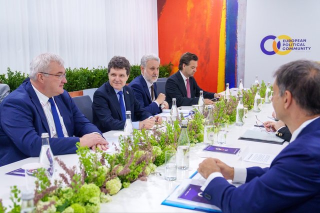 Nicuşor Dan a găzduit reuniunea privind Coridorul Vertical de Gaz: Diversificarea surselor de aprovizionare şi a rutelor de tranzit nu este opţională, este o necesitate strategică