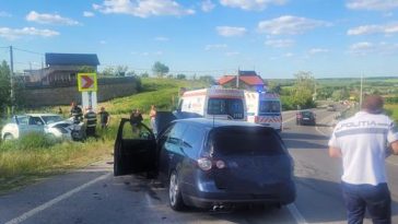 Cinci răniţi, într-un accident rutier petrecut în judeţul Iaşi, în care au fost implicate două maşini/ Accidentaţii au fost transportaţi la spital