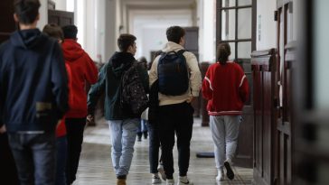 Marius Cîmpean: „Sănătatea mintală a elevilor trebuie să devină prioritate naţională. Încă există copii care sunt pedepsiţi atunci când încearcă să vorbească despre ceea ce simt”