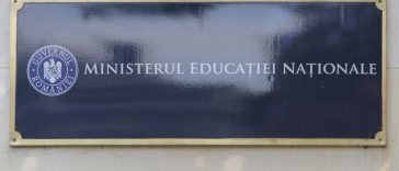Metodologia pentru concursul de director şi director adjunct în unităţile de învăţământ preuniversitar, în dezbatere publică – test pentru capacităţi şi aptitudini personale, probă scrisă privind cunoştinţele de management şi legislaţie şcolară, interviu