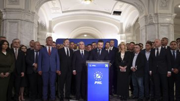 Bolojan: PNL, prin decizia pe care a luat-o, a respins, de fapt, încercarea PSD de a schimba conducerea PNL / Despre liberalii care vor rămânerea la guvernare: Nu este uşor să fii într-o intersecţie şi să nu te prostituezi, ca să fii la putere