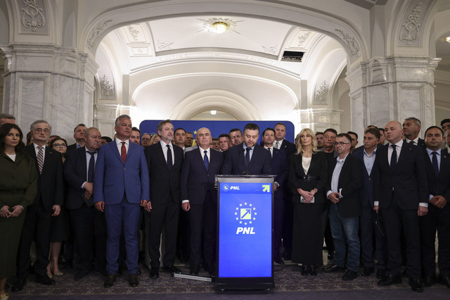 Bolojan: PNL, prin decizia pe care a luat-o, a respins, de fapt, încercarea PSD de a schimba conducerea PNL / Despre liberalii care vor rămânerea la guvernare: Nu este uşor să fii într-o intersecţie şi să nu te prostituezi, ca să fii la putere