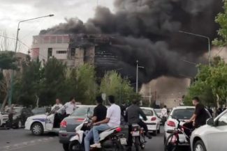 Cel puţin opt morţi şi 40 de răniţi în Iran, într-un incendiu la un centru comercial la Andisheh,în apropiere de Teheran