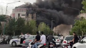 Cel puţin opt morţi şi 40 de răniţi în Iran, într-un incendiu la un centru comercial la Andisheh,în apropiere de Teheran