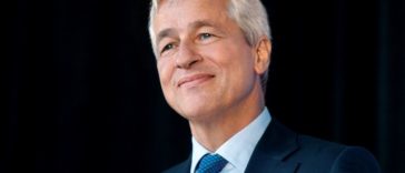 Jamie Dimon avertizează că JPMorgan ar putea reconsidera noul sediu din Londra, dacă Keir Starmer este înlăturat