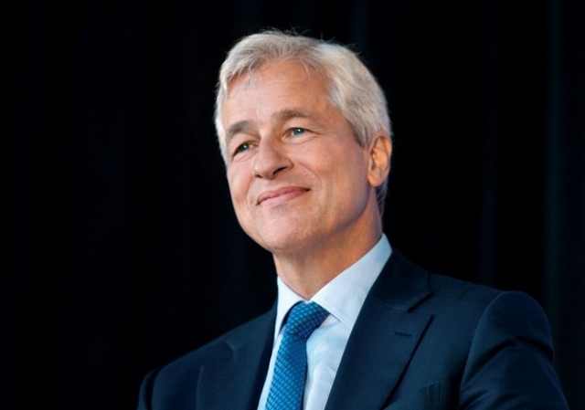 Jamie Dimon avertizează că JPMorgan ar putea reconsidera noul sediu din Londra, dacă Keir Starmer este înlăturat