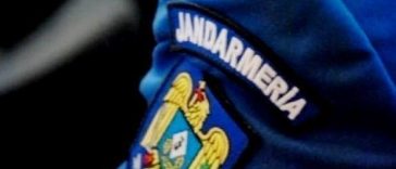 Jandarmeria Română, după finala Cupei României: 83 de sancţiuni contravenţionale, 21 de interdicţii de acces la meciuri / Materiale pirotehnice găsite în grupurile sanitare / Precizări despre un incident de la final – FOTO, VIDEO