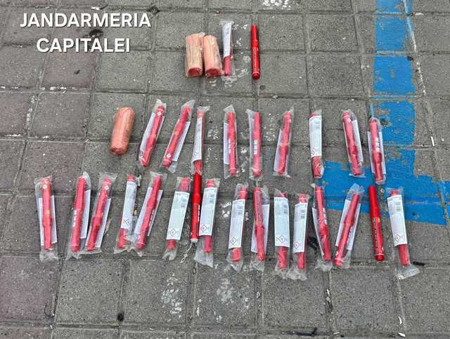 Peste 30 de torţe şi petarde, găsite de jandarmi în instalaţia de sonorizare a unui autovehicul/ Verificările, în contextul fanilor lui Max Korzh în Piaţa Constituţiei – VIDEO