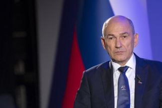 Slovenia este pe punctul de a-l avea a patra oară premier pe naţionalistul Janez Jansa, un apropiat al lui Viktor Orban şi Donald Trump. El îşi propune revenirea la „valorile slovene” şi „închiderea robinetului” fondurilor publice către anumite ONG-uri