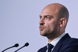 Franţa cere o reuniune de urgenţă a Consiliului de Securitate al ONU împotriva operaţiunilor militare ale Israelului în Liban, anunţă ministrul francez de Externe Jean-Noël Barrot. ”Aici, Israelul comite o greşeală majoră”