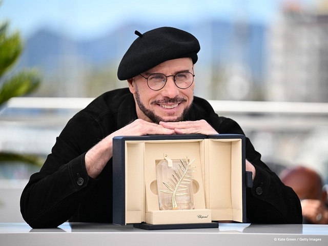 Cannes – Palme d’Or onorific pentru John Travolta, un simbol al stilului cool hollywoodian