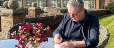 Partidul Laburist al lui Keir Starmer a fost „pedepsit” la alegerile locale, în timp ce populiştii din Reform UK al lui Nigel Farage au obţinut noi victorii electorale. Ce spune premierul britanic