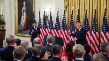 Kevin Warsh a depus jurământul ca noul şef al Rezervei Federale, după luni de presiuni ale lui Trump pentru reducerea dobânzilor