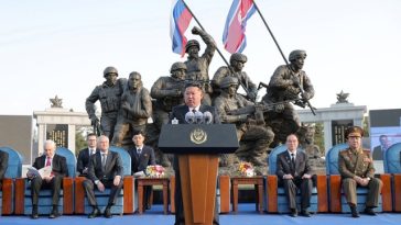 Coreea de Nord şterge o clauză din Constituţie privind reunificarea cu Coreea de Sud. Constituţia revizuită, revizuită în martie, cuprinde o nouă clauză care delimitează teritoriul nord-coreean, care include Coreea de Sud