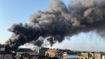 Incendiu într-un supermarket cuşer, Kosher Kingdom, la Londra