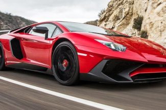 Directorul Lamborghini spune că renunţarea la maşina electrică a fost decizia corectă, după criticile dure primite de Ferrari Luce