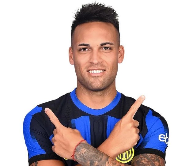 Lautaro Martinez îl laudă pe Chivu: A adus energie, entuziasm şi zâmbetul său la antrenament