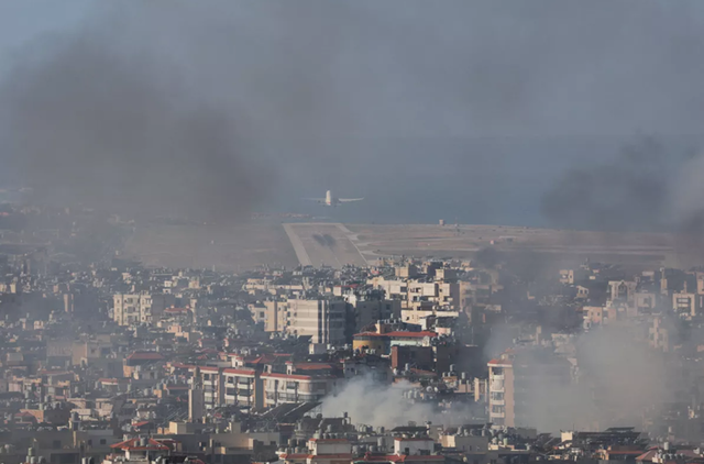 Atacurile aeriene israeliene au provocat cel puţin 22 de morţi în Liban