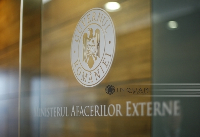 MAE: Ambasada României în Iran are în atenţie situaţia a patru cetăţeni români, aflaţi la bordul navei MSC Francesca, care este în prezent sechestrată de către autorităţile iraniene / Aceştia sunt în siguranţă şi în stare bună de sănătate
