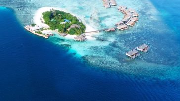 Cinci italieni au murit în timp ce făceau scufundări în Maldive