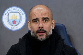 Un „meci dezastruos”, glumeşte Pep Guardiola, care a fost zărit la o partidă din a treia ligă engleză, când se juca PSG-Bayern