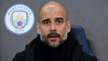Un „meci dezastruos”, glumeşte Pep Guardiola, care a fost zărit la o partidă din a treia ligă engleză, când se juca PSG-Bayern