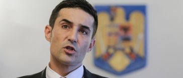 Claudiu Manda: În momentul de faţă, avem pe masă două opţiuni, o construcţie pro-occidentală sau să intrăm în Opoziţie / Dacă o să fie o invitaţie către PSD să dea prim-ministrul, nu fugim de această responsabilitate, numele este Sorin Grindeanu