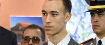 Regele Marocului îl numeşte pe fiul său, prinţ moştenitor, coordonator în cadrul Statului Major General al Armatei