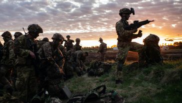 Reuters: NATO va consolida apărarea flancului său estic cu o nouă structură