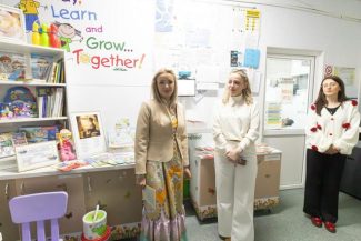 Trei minibiblioteci au fost înfiinţate pentru copiii internaţi la Spitalul Judeţean Buzău FOTO