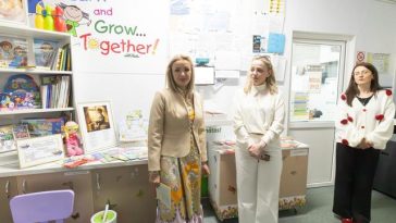 Trei minibiblioteci au fost înfiinţate pentru copiii internaţi la Spitalul Judeţean Buzău FOTO