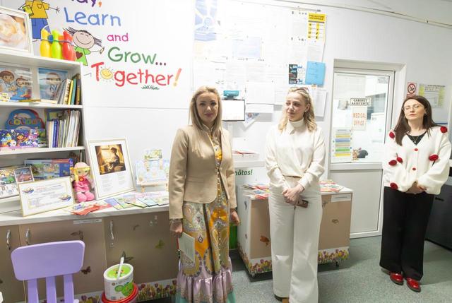 Trei minibiblioteci au fost înfiinţate pentru copiii internaţi la Spitalul Judeţean Buzău FOTO