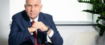 Directorul Apa Nova: Canalul Siret-Bărăgan, care are 198 de kilometri şi pe care nu l-am terminat nici acum, ar putea alimenta până la circa 700.000 de hectare, din care cel puţin 400.000 de hectare fără să foloseşti energie electrică /Ce comparaţie face