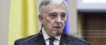 Guvernatorul BNR, întrebat ce ar trebui să facă noul guvern: Nici să nu discuţi că te apuci să reduci TVA, ceea ce nu e simplu / Măsurile luate până în prezent nu au fost rele / Au fost şi exagerări – nu te apuci să te baţi cu mamele gravide