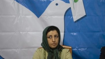 Narges Mohammadi, laureată iraniană a Premiului Nobel pentru Pace, a fost eliberată pe cauţiune şi transferată la spital, fiind într-o stare foarte precară de sănătate