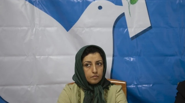 Narges Mohammadi, laureată iraniană a Premiului Nobel pentru Pace, a fost eliberată pe cauţiune şi transferată la spital, fiind într-o stare foarte precară de sănătate