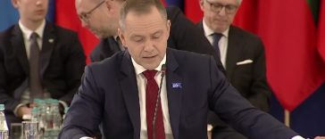 Summitul B9 – Preşedintele Poloniei: Conflictul Rusiei nu este un conflict izolat. Este o ameninţare la întreaga ordine nord-atlantică. Se doreşte slăbirea coeziunii NATO şi a statelor democratice în regiunea noastră 
