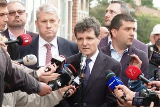 Preşedintele Nicuşor Dan şi miniştrii Radu Miruţă şi Cătălin Predoiu, huiduiţi la Galaţi – VIDEO