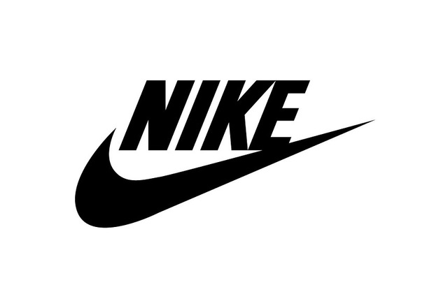 Nike, dată în judecată de consumatori pentru că nu returnează costurile tarifelor vamale
