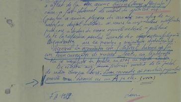 Securiştii ascultau şi rock(eri) – Tricourile cu misterioasa literă „A”, speriau securitatea. Ţinuta (păr lung, blugi, geci negre din piele, brăţări din piele cu ţinte metalice) nu se încadra în modelul promovat de regimul ceauşist