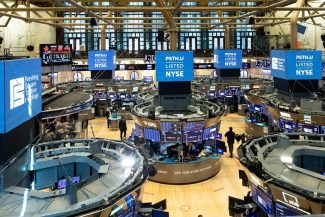 S&P 500 şi Nasdaq Composite au înregistrat în aprilie cea mai bună lună din 2020, în pofida tensiunilor din Orientul Mijlociu