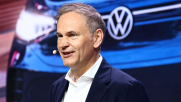 Volkswagen neagă discuţiile cu producători chinezi privind fabricile din Europa, în încercarea de a calma temerile angajaţilor