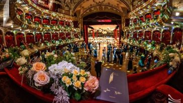 Emil Boc solicită raportul de evaluare al directorului Operei Române: „Nu dezbinaţi cultura de la Cluj pentru interesele voastre politice mărunte!”/ Cinci sutimi i-au lipsit fostului manager pentru a fi reconfirmat în funcţie/ VIDEO