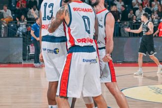 Baschet masculin: Dinamo Bucureşti – CSM Oradea, scor 72-76, în meciul 3 din semifinalele Ligii Naţionale