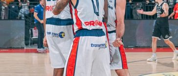 Baschet masculin: Dinamo Bucureşti – CSM Oradea, scor 72-76, în meciul 3 din semifinalele Ligii Naţionale