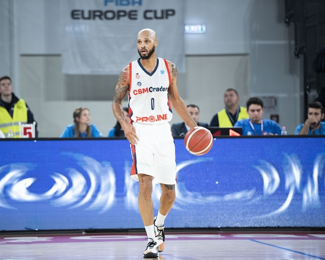 Baschet masculin: CSM Oradea – U BT Cluj, scor 87-84, în primul meci al finalei Ligii Naţionale