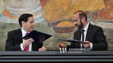 SUA şi Armenia semnează un acord de parteneriat strategic înaintea alegerilor din fosta republică sovietică. Kremlinul ameninţă că ar putea riposta cu creşterea preţului gazului